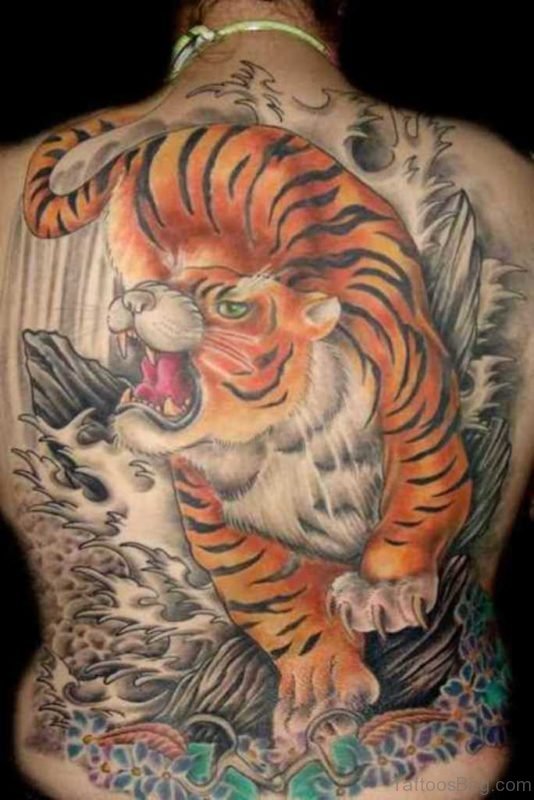 Awesome Tiger Tattoo On Back