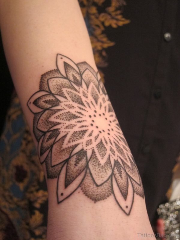 Excellent Lotus Tattoo On Wrist