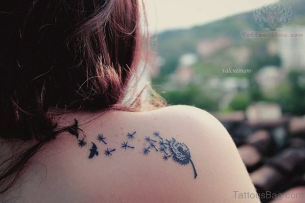 Impressive Birds Tattoo On Back