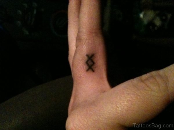 Nice Finger Tattoo