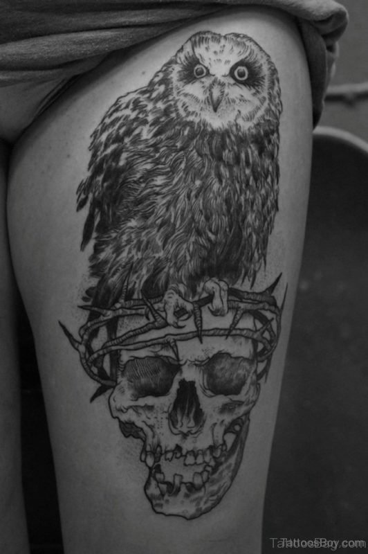 Skull And Owl Tattoo On Thigh