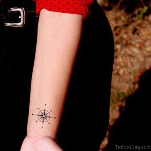 Small compass Tattoo