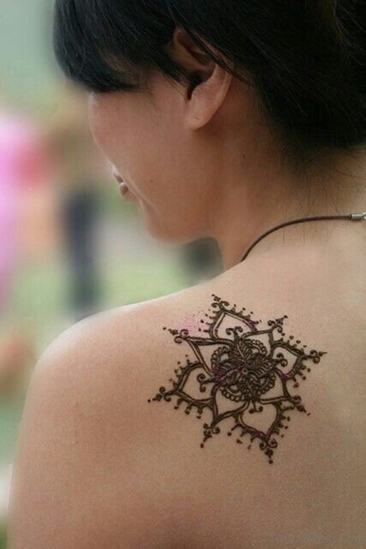 Sweet Henna Designing Shoulder Tattoo