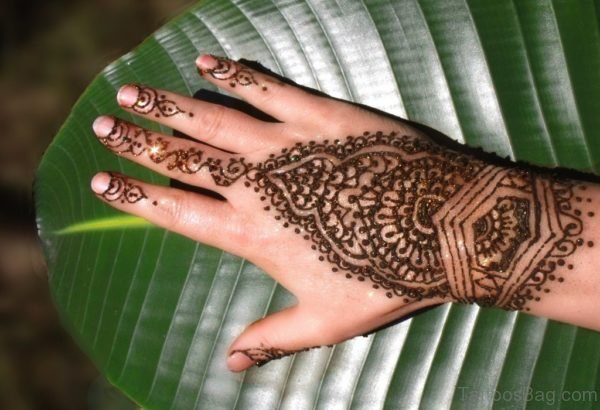 Wonderful Henna Flower Tattoo On Finger