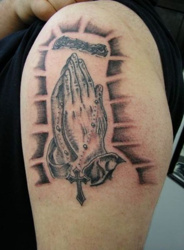3D Praying Hands Tattoo On Shoulder
