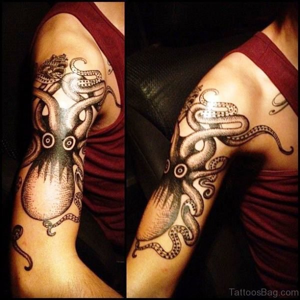 Amazing Octopus Tattoo On Shoulder