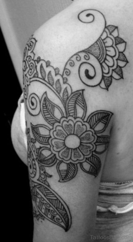 Attractive Flower Tattoo Design On Shoulder