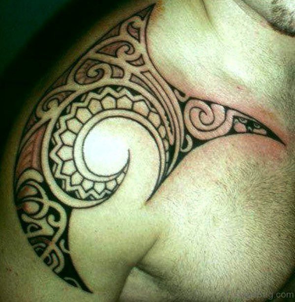Classy Maori Shoulder Tattoo Design