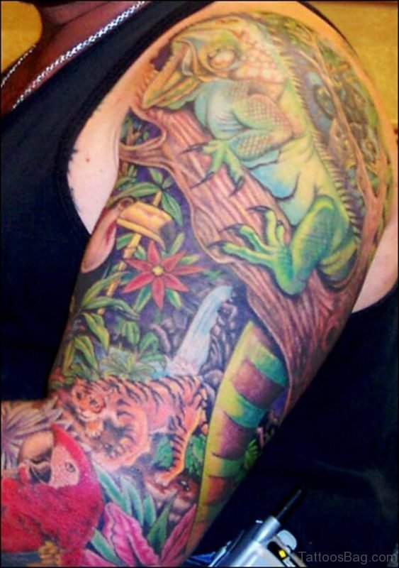 Stylish Shoulder Tattoo