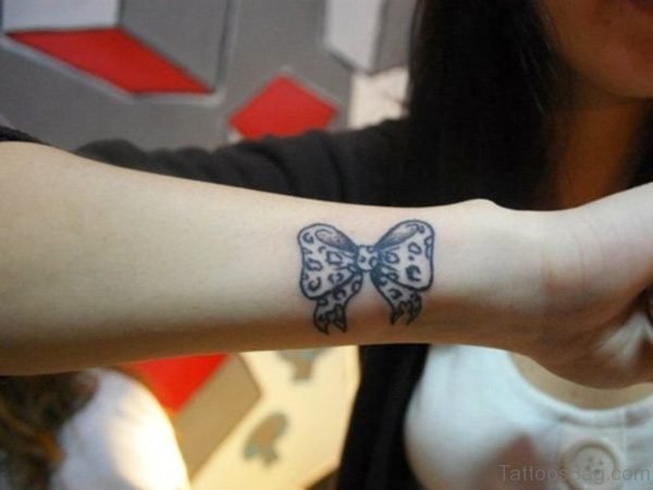 Cute Black Bow On Wrist