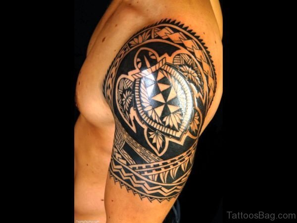 Cute Maori Shoulder Tattoo