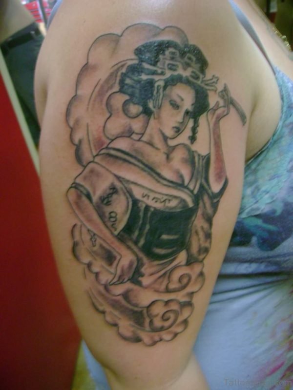 Extreme Geisha Tattoo On Shoulder