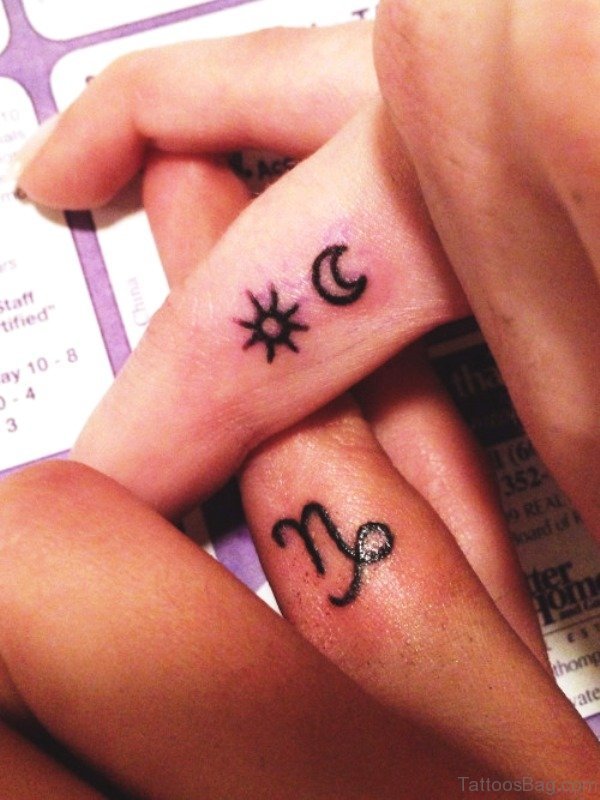 Impressive Moon Tattoo On Finger