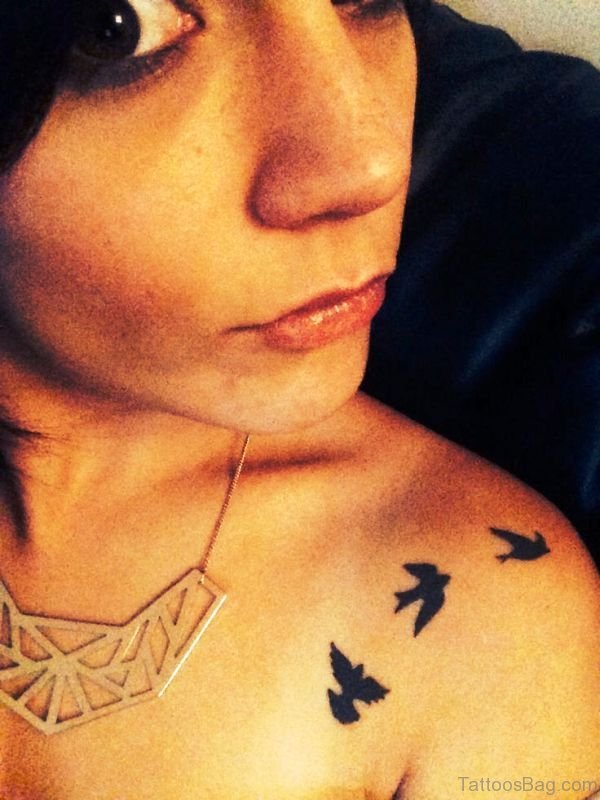 Lovely Birds Tattoo On Front Shoulder