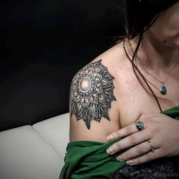 Mind Blowing Mandala Tattoo On Shoulder