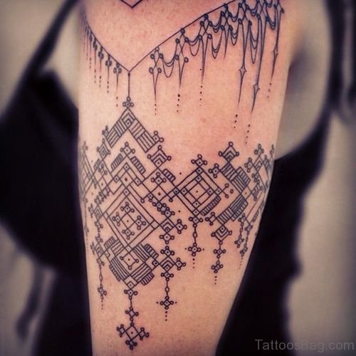 New Stylish Armband Tattoo Design