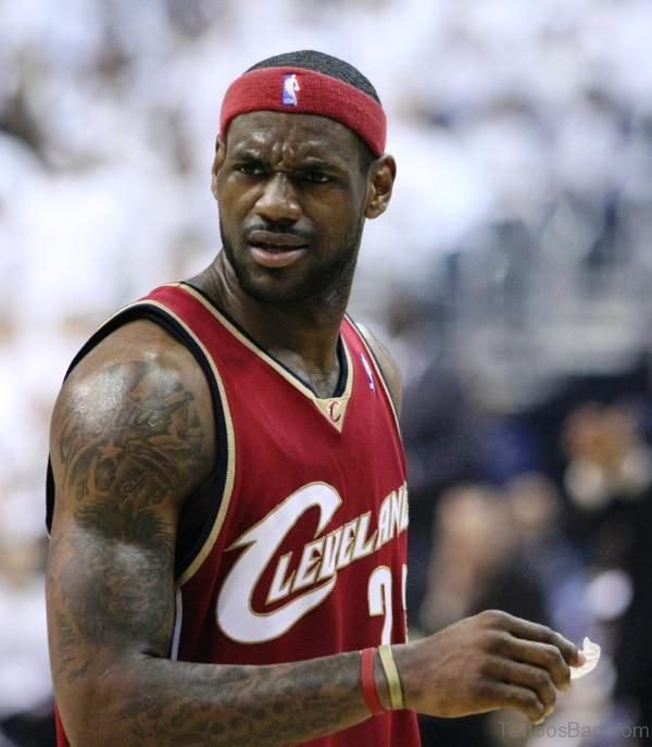 Nice Shoulder Tattoo Of Lebron James