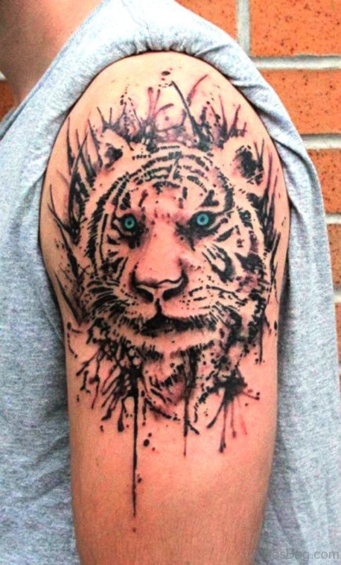 Nice Tribal Tattoo Design