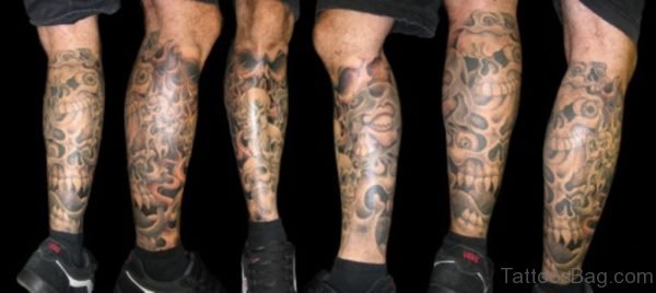 Normal Skull Tattoo On Leg