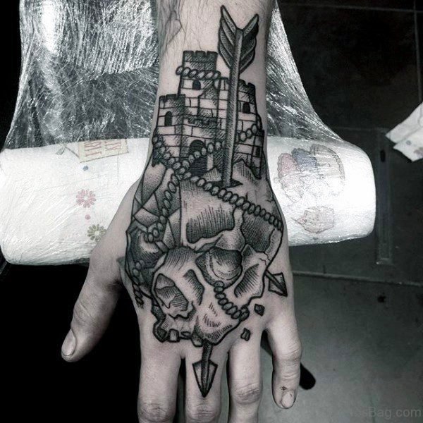 Old School With Skull And Big Arrow Design
