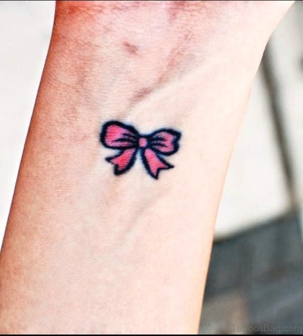 Pink Bow With Black Outline Design