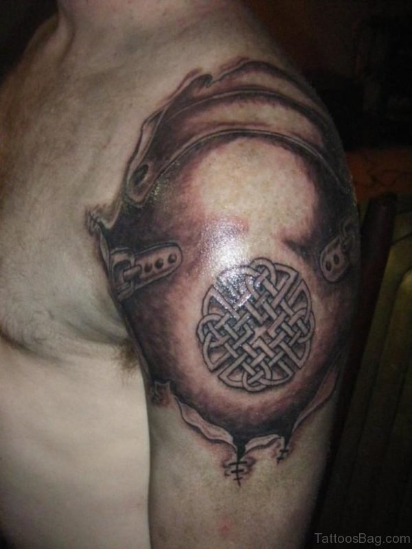 Stylish Celtic Tattoo On Shoulder