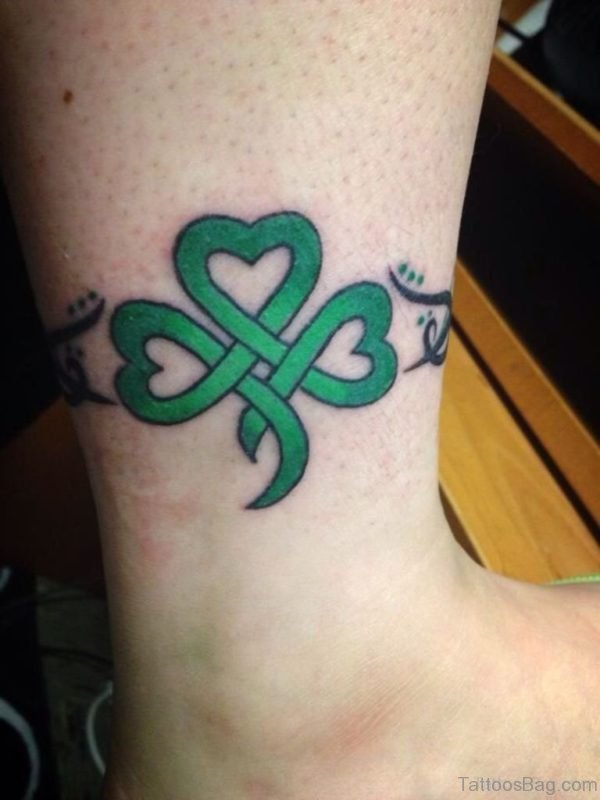 Amazing Knot Clover Tattoo