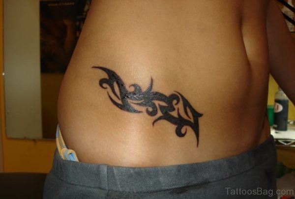 Awesome Tribal Tattoo On Waist
