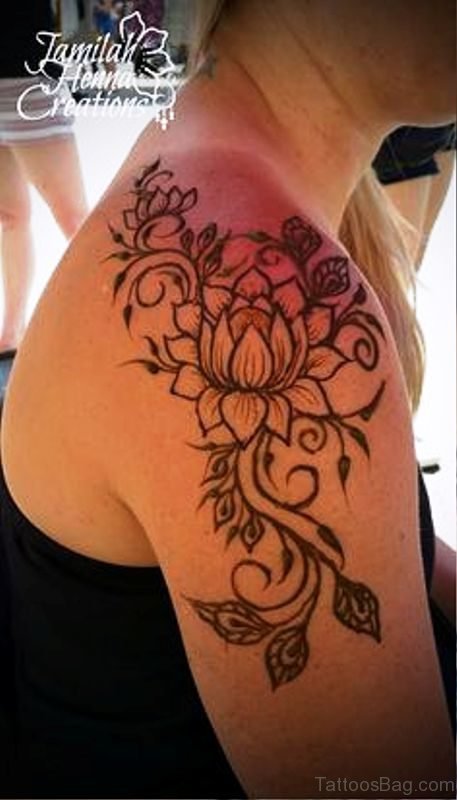 Beautiful Flower Tattoo On Shoulder