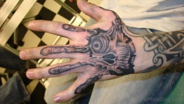 24 Celtic Tattoo On Hand