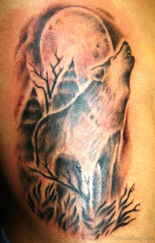 Howling Alpha Wolf Tattoo Design