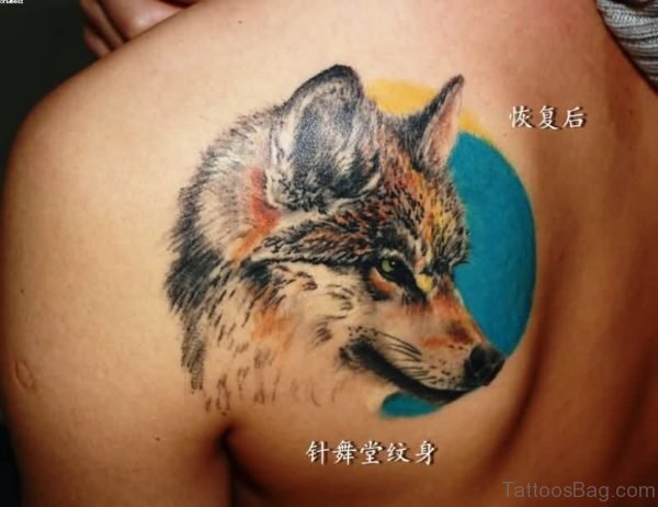 Realistic Wolf Tattoo On Shoulder