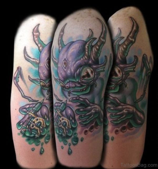Stylish Alien Tattoo On Shoulder