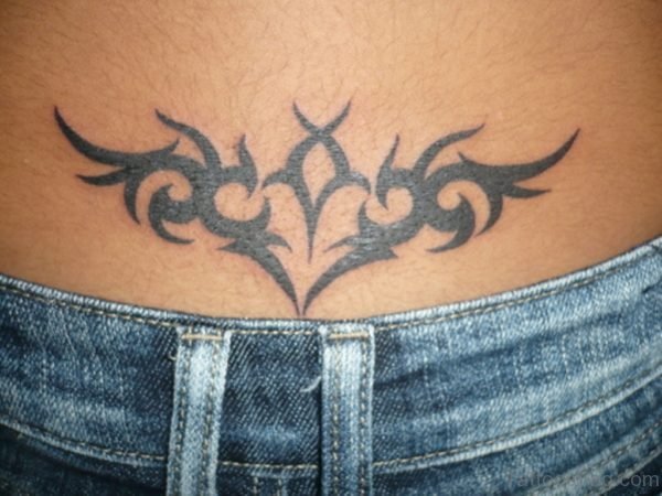 Stylish Tribal Tattoo On Waist