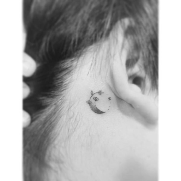 Tattoo Ear Design