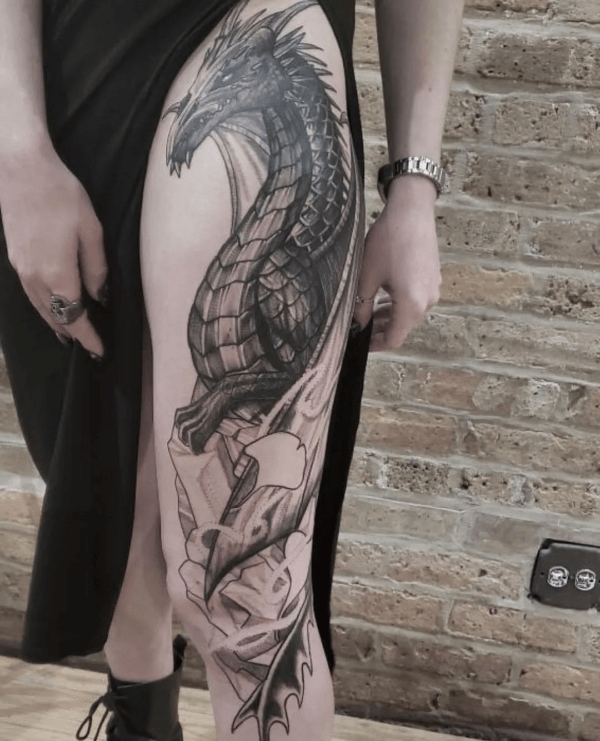 Girls Thigh Tattoo Dragon